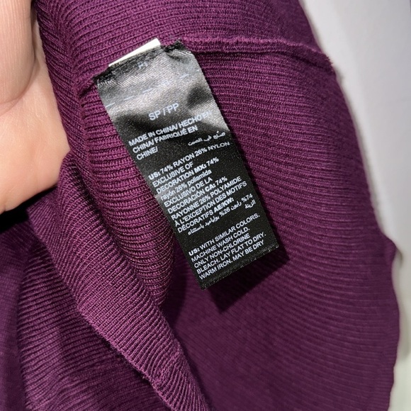 White House Black Market sweater plum purple bow back ribbed small petite - Picture 5 of 7